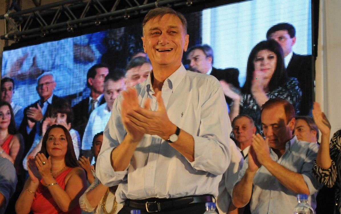 Binner en la presentación de precandidatos del Frente Civico Social y progresista de la provincia de Santa Fe  el 13 de marzo de 2015. / Archivo Clarín