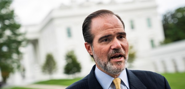 Se va del gobierno de Trump el hombre que incomodaba a la Casa Rosada y hay satisfacción cerca de Milei