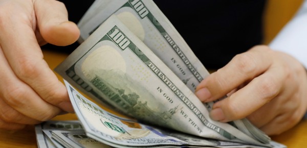 Ahorros en dólares: cuál es la opción para cobrar intereses sin hacer un plazo fijo