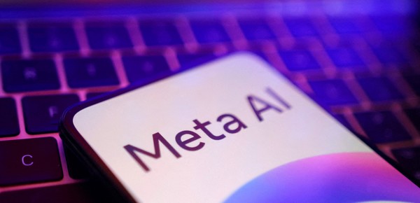 Todo sobre Meta AI, la inteligencia artificial de WhatsApp: los mejores casos de uso y cómo desactivarla