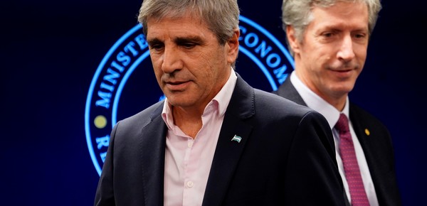 Los fondos frescos del FMI y la deuda: con los dólares prestados se cancelarán "papelitos de colores" que tiene el Banco Central