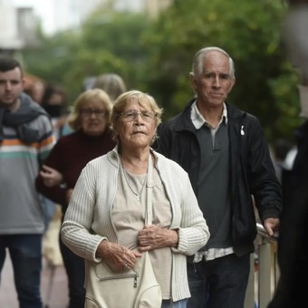 Jubilados: el Gobierno confirmó que seguirá pagando en febrero el bono de hasta $ 70 mil sin ajuste 
