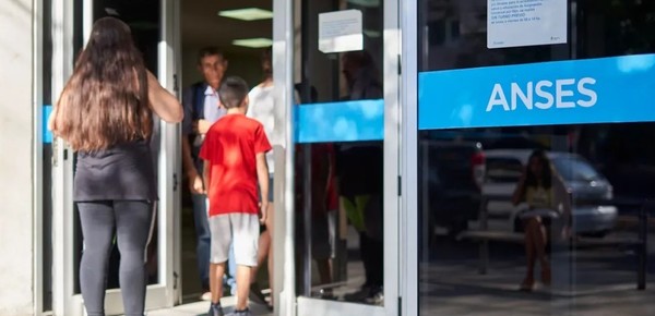 AUH: cómo acceder a un extra en el mes de mayo 2025
