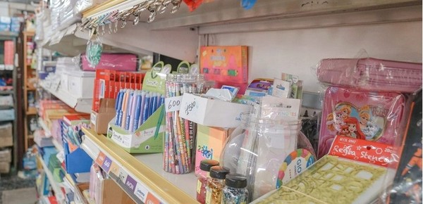 Vuelta a clases: en distritos del Oeste hay rebajas del 20% en útiles, uniformes y ofertas de kit escolar
