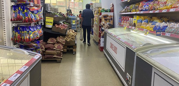 Tras la presión del Gobierno para que no suban los precios, empresas y supermercados retoman las negociaciones