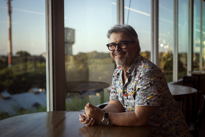 Donato de Santis en Casa Paradiso, su complejo gastronómico. (Foto: Mariana Nedelcu).