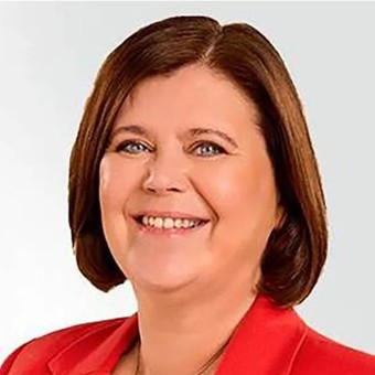 Renunció la ministra de la Infancia de Islandia: tuvo un hijo con un adolescente de 15 años