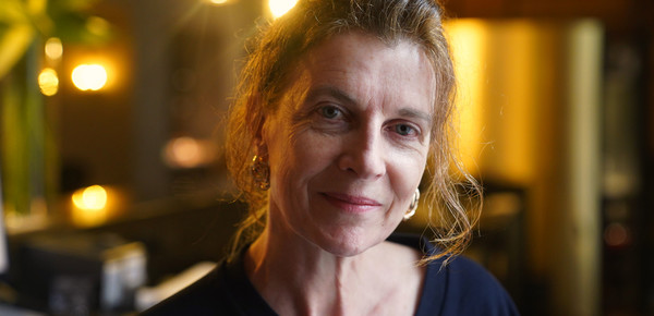 Emmanuelle Bayamack-Tam: "Las sociedades occidentales son demasiado prosaicas y mercantilistas"